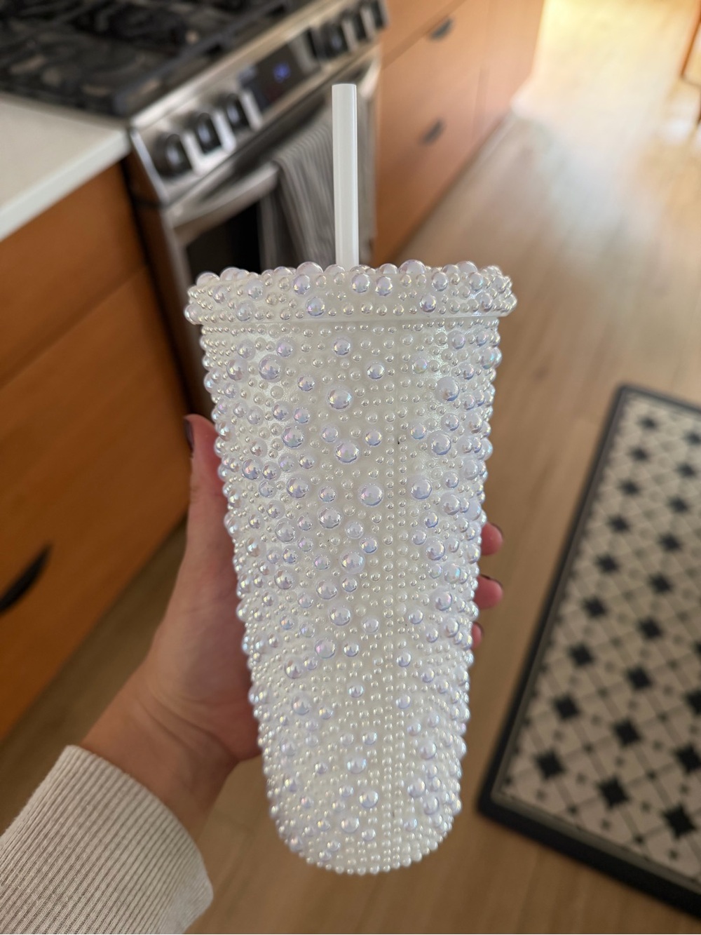 NEW pearlized venti tumbler cup with straw